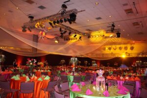 2008_TWBWCH_ceiling-decor-with-truss-lighting-08